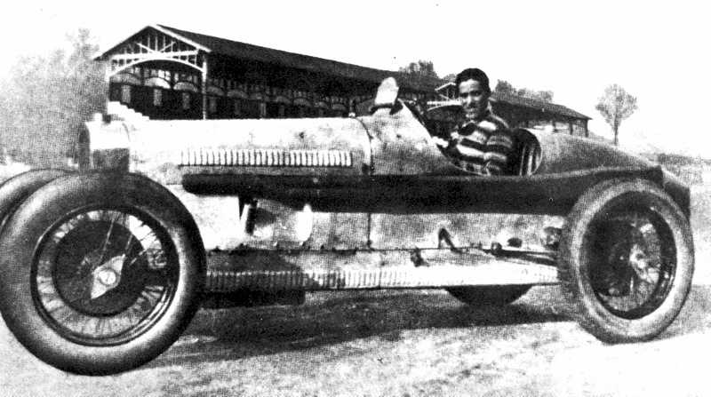 Bugatti Type 35C In Profile