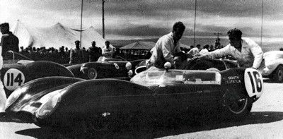 Derek Jolly's Lotus 15 on the Bathurst grid, October 1958