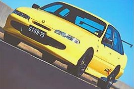 Holden Commodore Vs Hsv Gts R