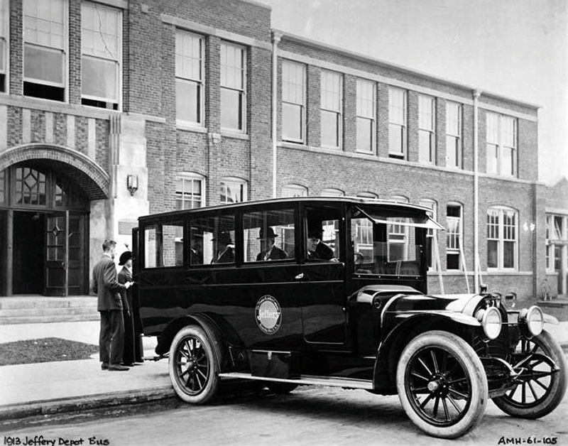 1913 Jeffery Depot Bus
