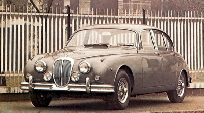 Daimler V8 Saloon