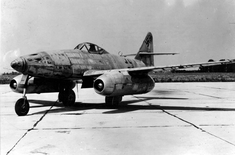The Messerschmitt Me 262 was the first productionbuilt jet fighter