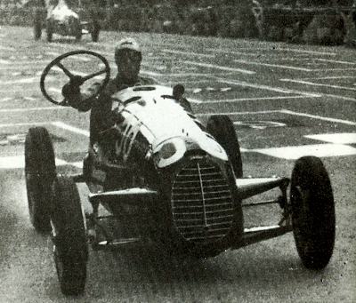 Nuvolari's Cisitalia loses its steering wheel