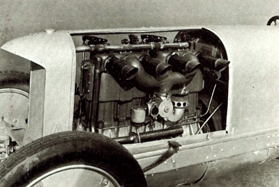 21 litre 4 cylinder Blitzen engine