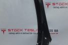 3 Trunk opening trim left Tesla model X 1047320-00