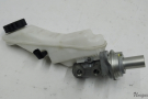 Brake master cylinder with expansion tank and sens