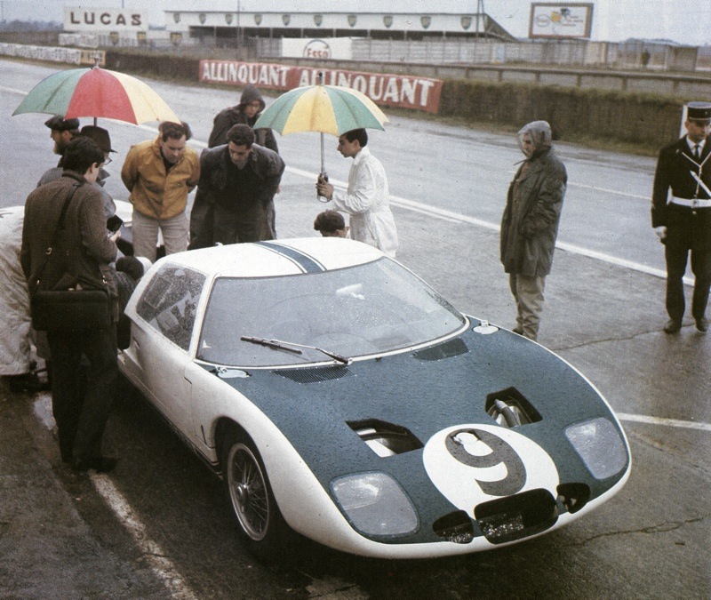 Ford GT40 at Le Mans test day 1965