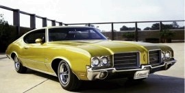 1970 Oldsmobile Cutlass S Holiday Coupe